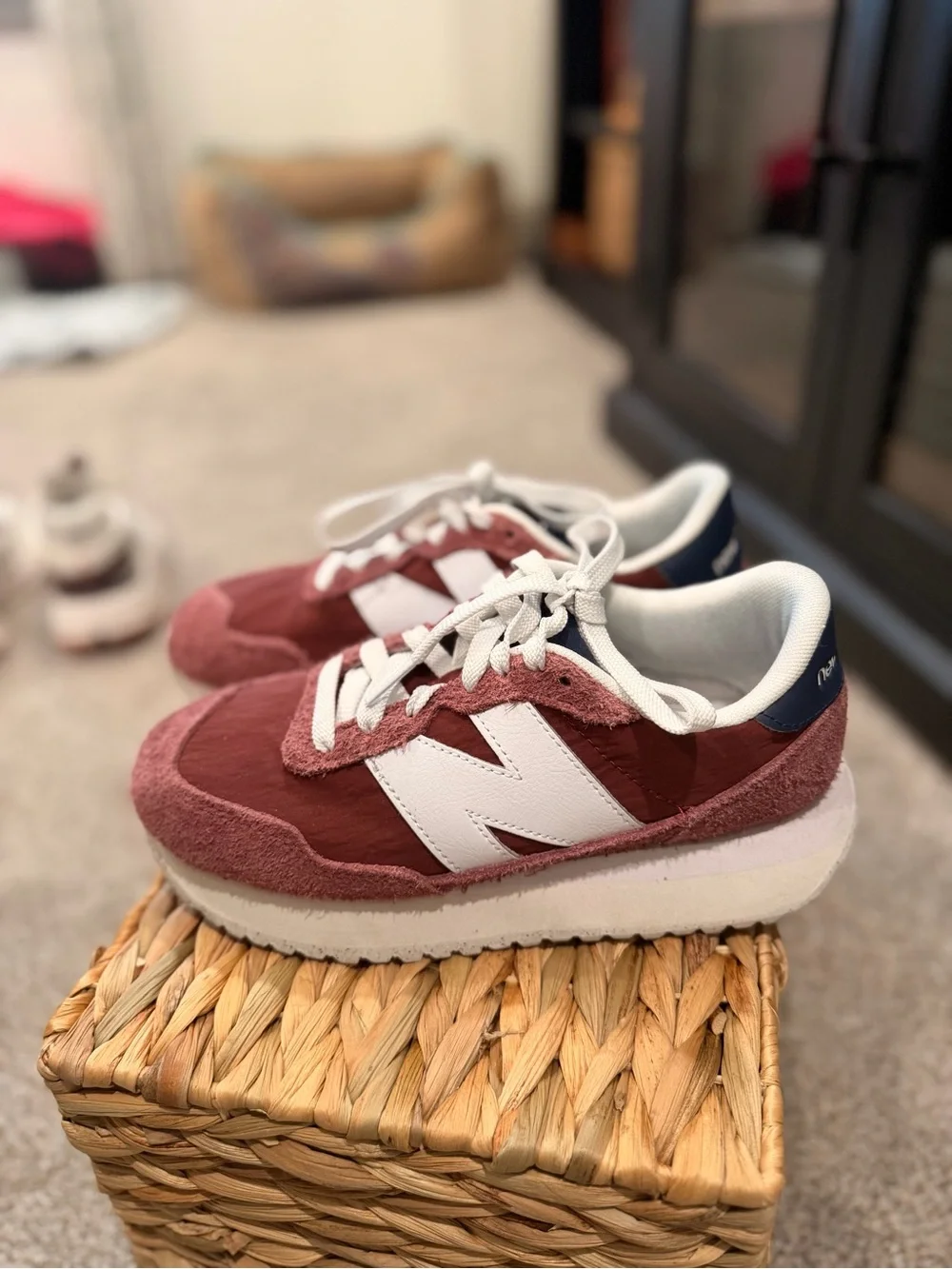 New Balance 237 Women’s Sneakers Burgandy/Maroon & White Retro
